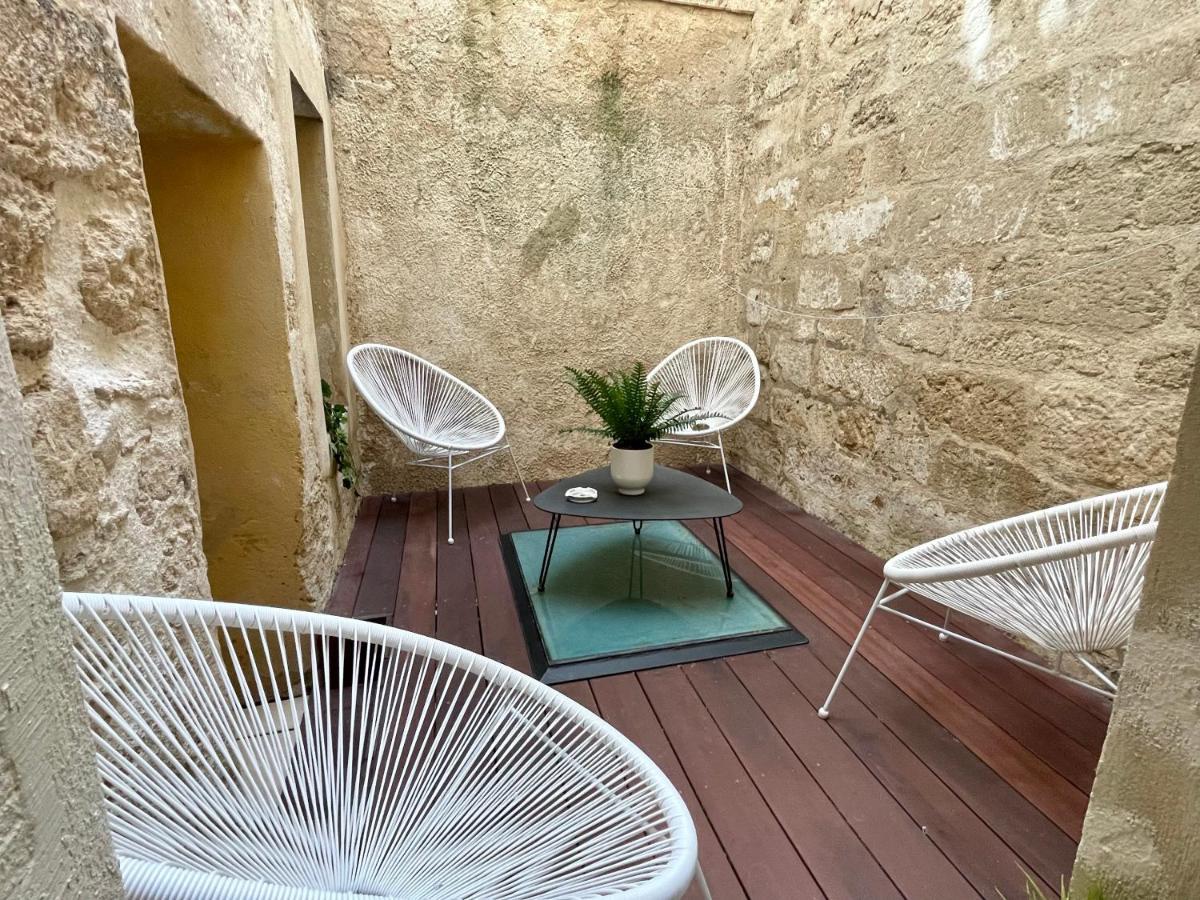 Maison De Roche-Uzes Centre Historique L' Ucetia ภายนอก รูปภาพ