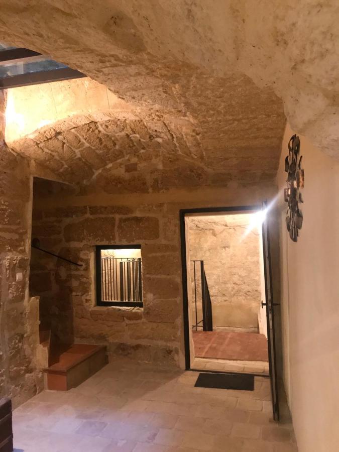 Maison De Roche-Uzes Centre Historique L' Ucetia ภายนอก รูปภาพ